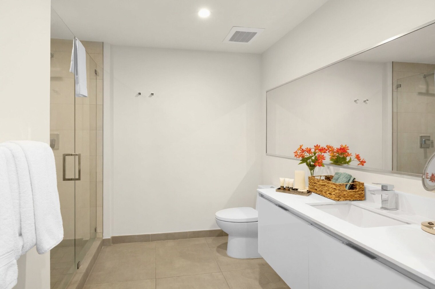 Building Photo - 777 N Ocean Dr