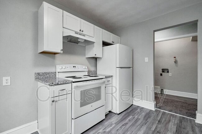 Building Photo - 3611 1/2 King St