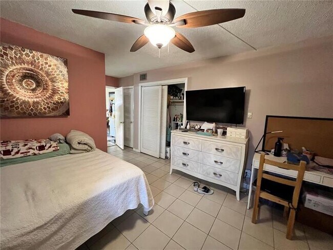Building Photo - 7491 SW 10th Ct
