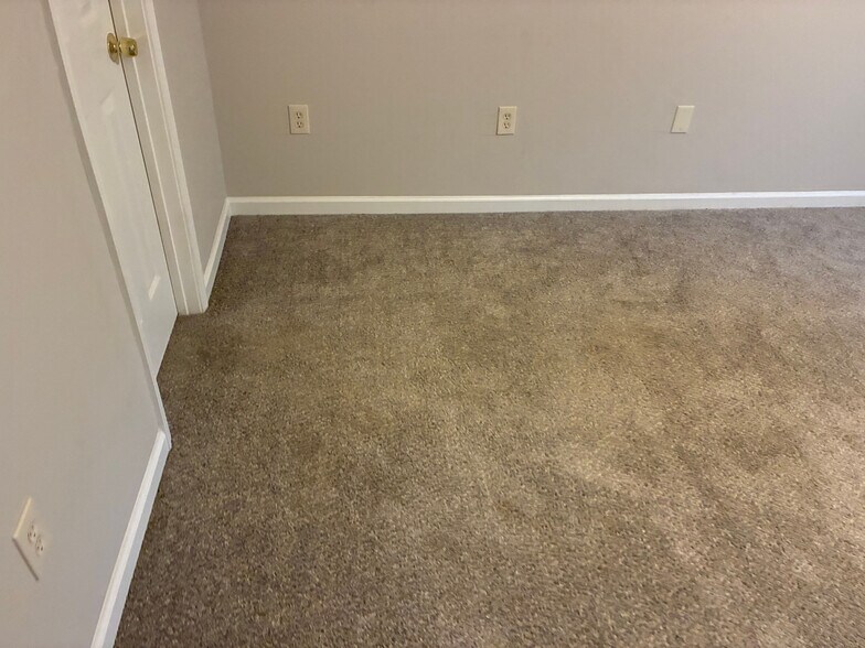 Building Photo - Room in Townhome on Wellington Chase Ct