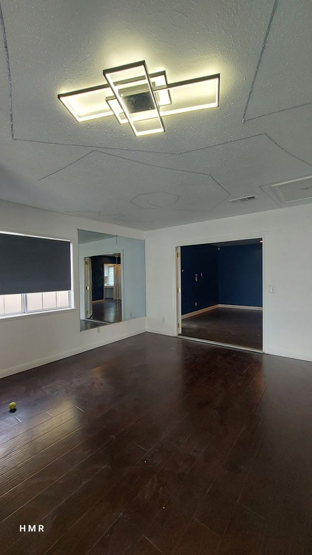 Building Photo - Beautiful home in Chino