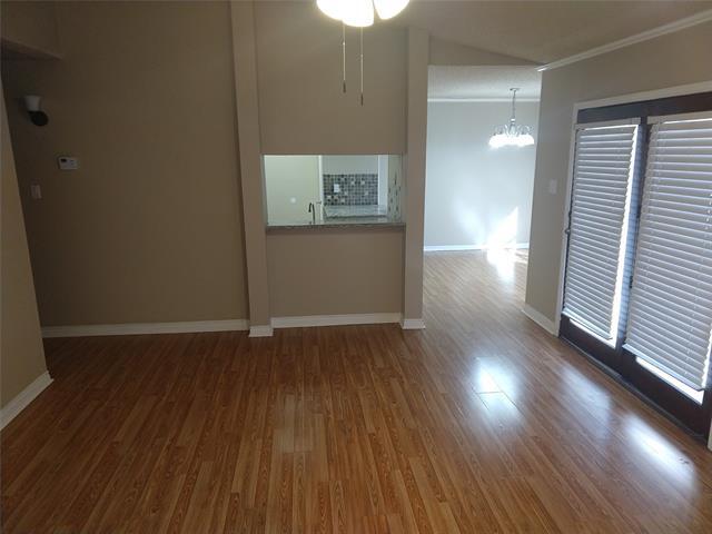 Building Photo - 2101 Rainbow Dr