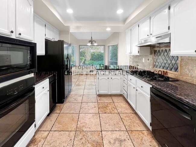 Building Photo - Spacious, Single Story Northgate Home For Rent