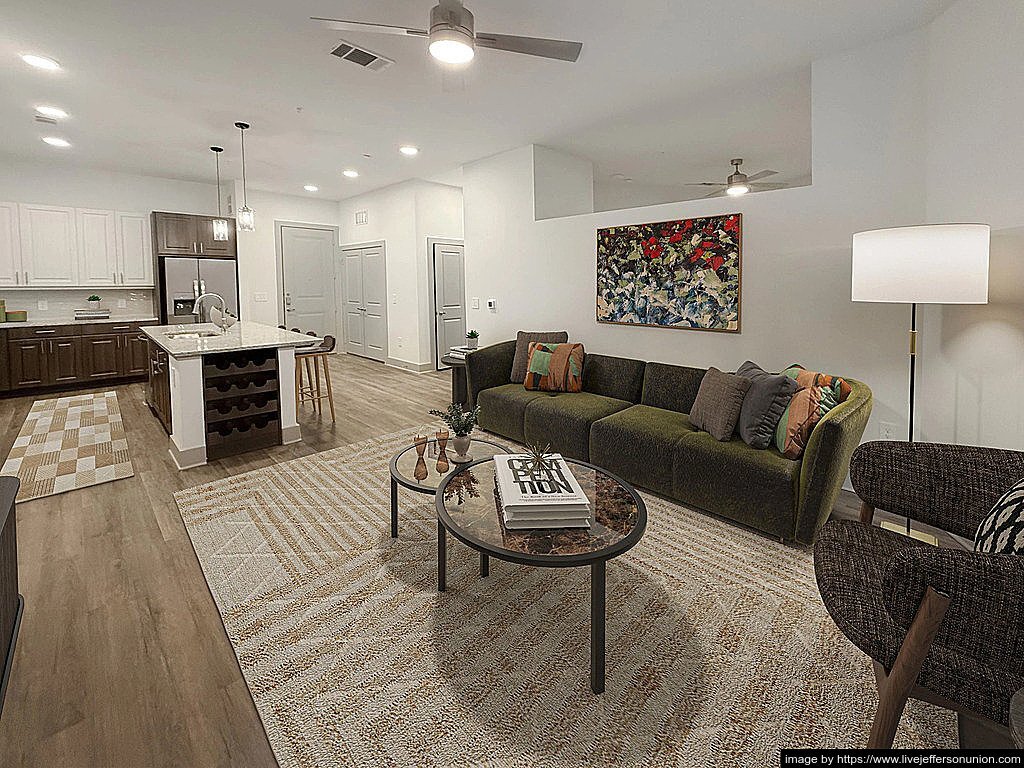 Building Photo - 4550 Windhaven Pkwy