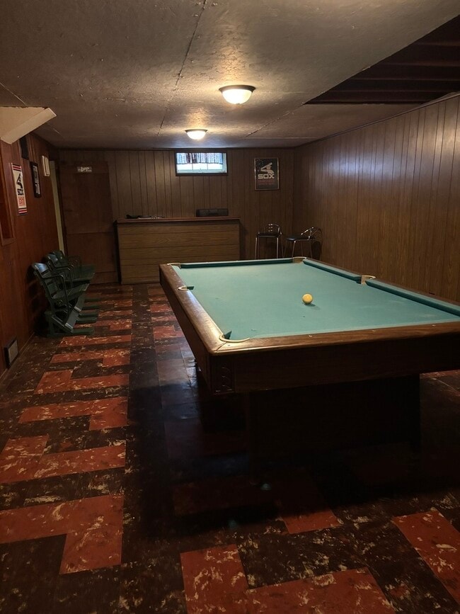 Building Photo - 23822 Amboy St