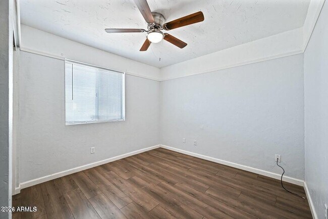 Building Photo - 6133 W Tierra Buena Ln