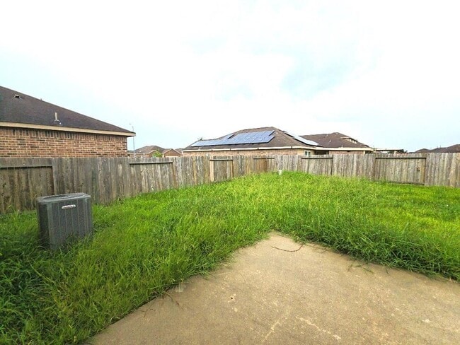 Building Photo - 1615 Pink Stone Dr