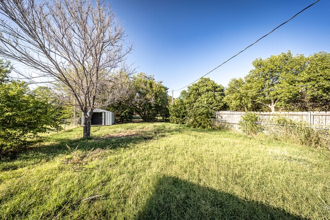 Building Photo - 2301 NW 32nd St
