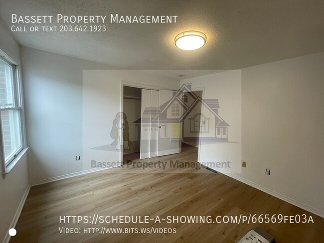 Building Photo - 30 Stoneycrest Dr
