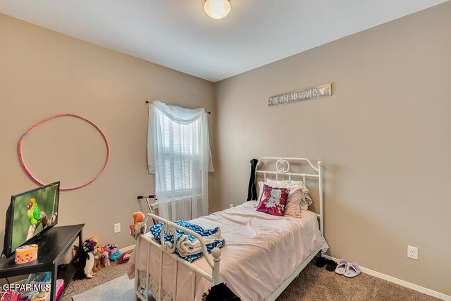 Building Photo - 12921 Hueco Cave Dr