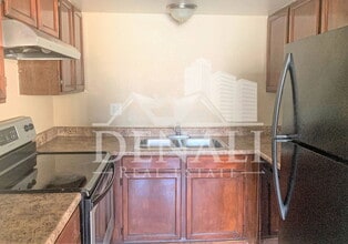 Building Photo - 2804 N 43rd Ave