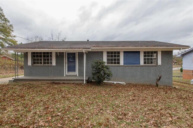 Primary Photo - 4046 Doster St SW