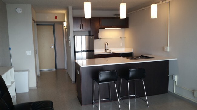 Building Photo - 140 Iota Ct