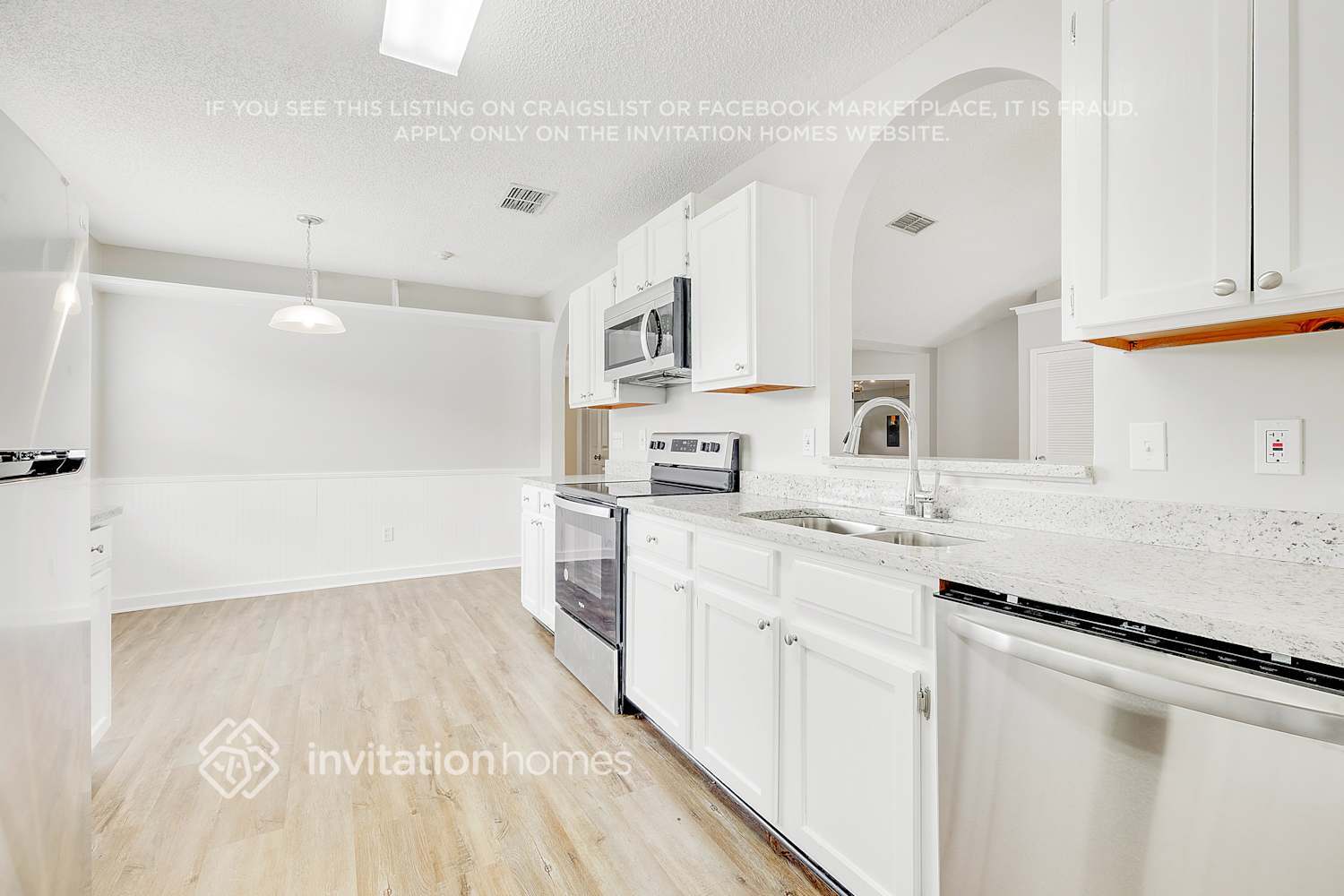 Building Photo - 8250 Rocky Creek Dr