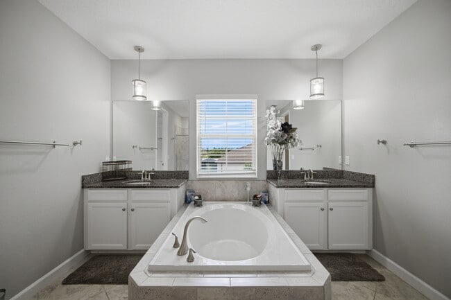 Building Photo - Sunburst Marble Rd 14119-LEASE ONLY