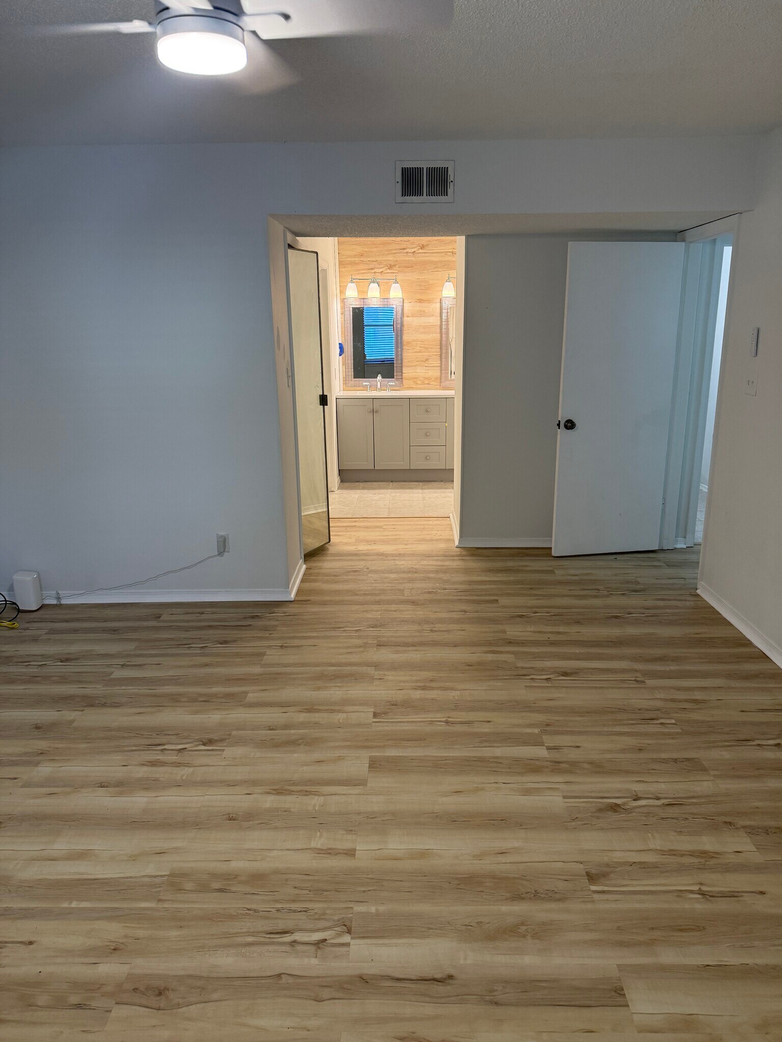 Building Photo - 2299 Scenic Hwy