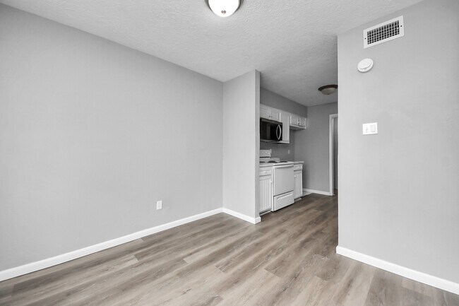 Building Photo - 13603 Ravensway Dr