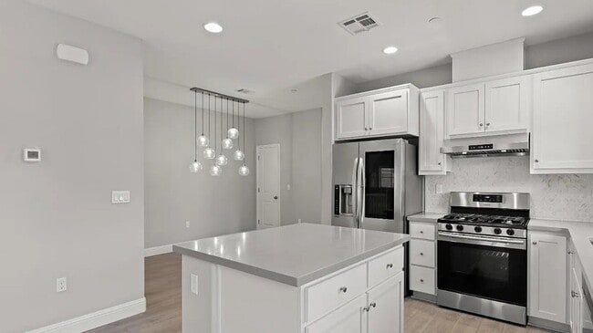 Building Photo - Spacious 5-Bedroom Home with Room to Live, Work & Relax