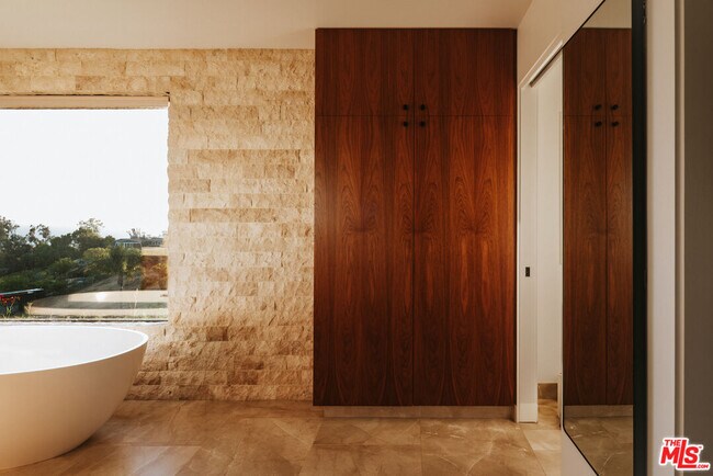 Building Photo - 29660 Harvester Rd