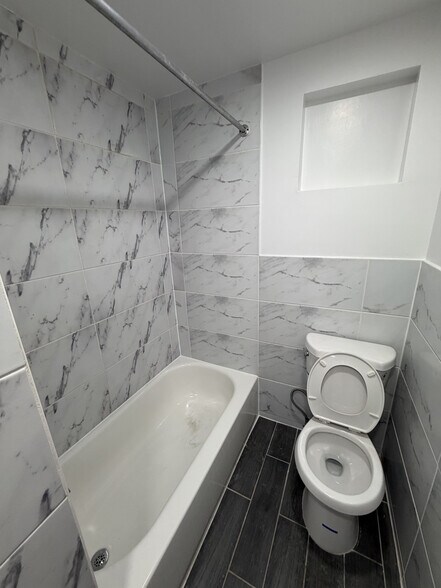 Building Photo - 349 Willow St