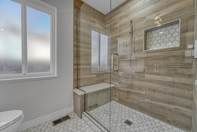 Building Photo - $3,640.95 - $300 OFF First Month's Rent - 4 Bedroom, 3 Bath, Single Family Home in Denver with Fi...