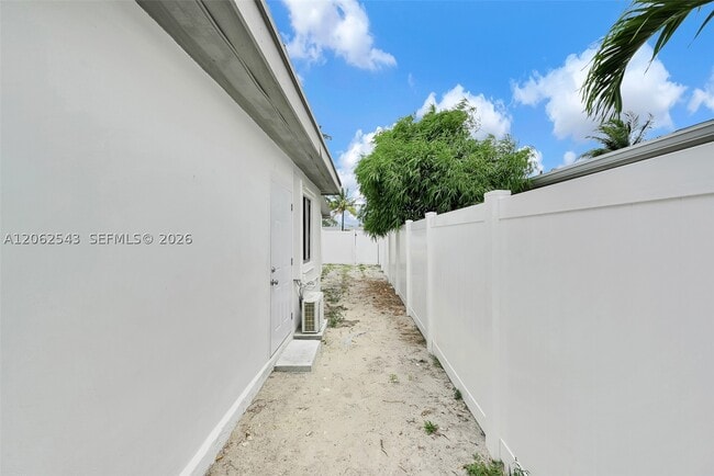 Building Photo - 7710 NW 6th St