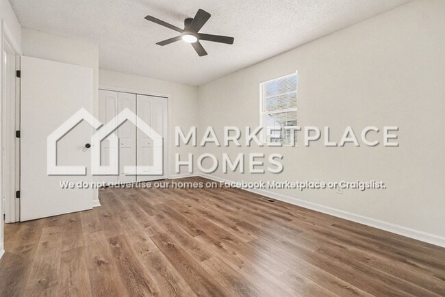 Building Photo - 5130 Lakeview Ct