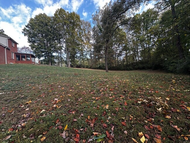 Building Photo - *Move in Special - Spacious 3 bedroom/ 2.5...