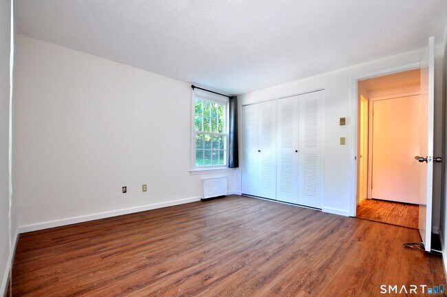 Building Photo - 45 River Colony