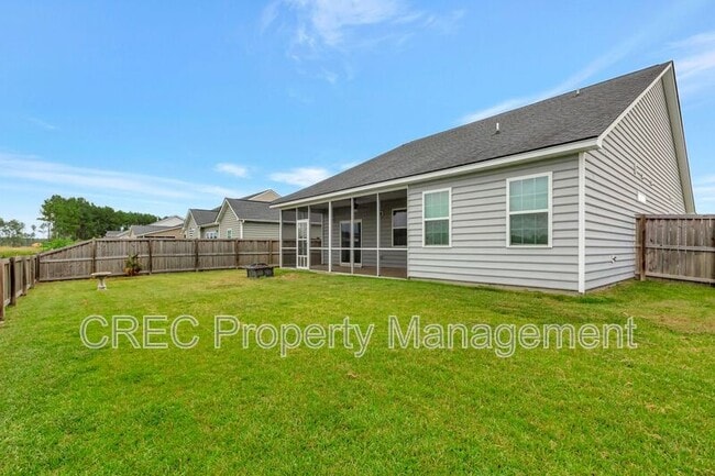 Building Photo - 268 Witch Hazel St