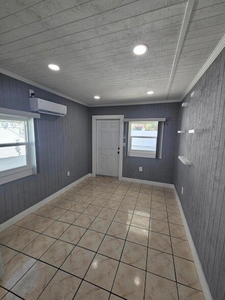 Building Photo - 425 Ardmore Rd