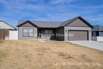 Building Photo - 551 Battery Dr