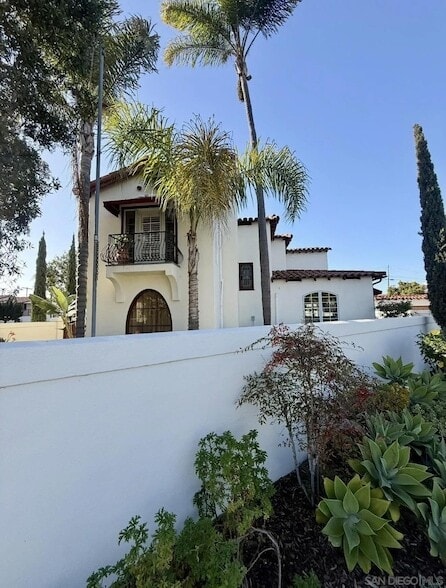 Building Photo - 625 4th St