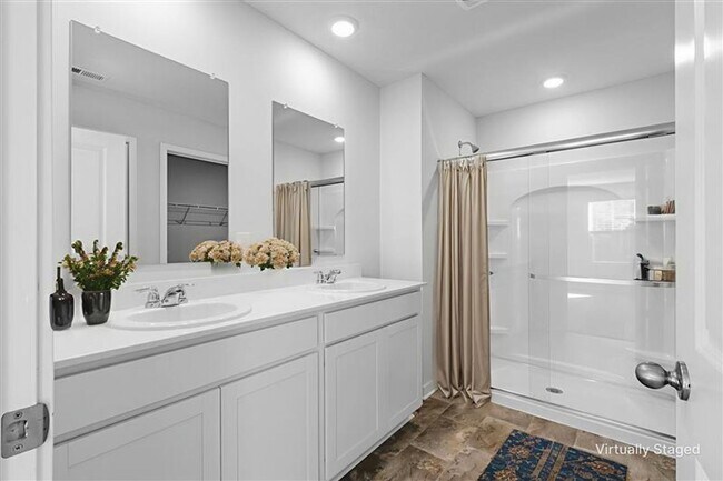 Building Photo - 8235-8237 Goldsmith Dr