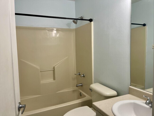 Building Photo - 510 Shiloh Dr