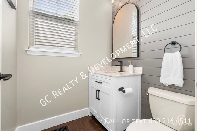Building Photo - 927 Indigo Ct