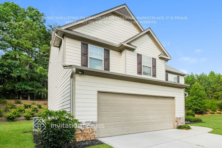 Building Photo - 4480 Lippencott Ln