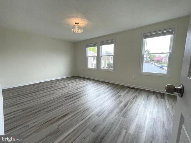 Building Photo - 15107 Arum Pl