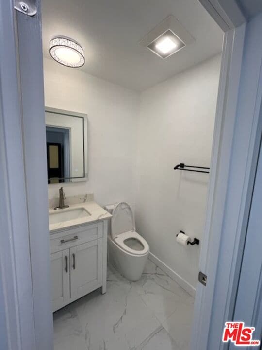 Building Photo - 2320 Diamond Head Way