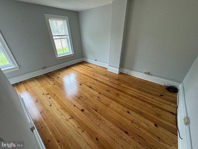 Building Photo - 26 N Congress St