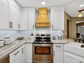 Building Photo - 5815 Elk Creek Rd