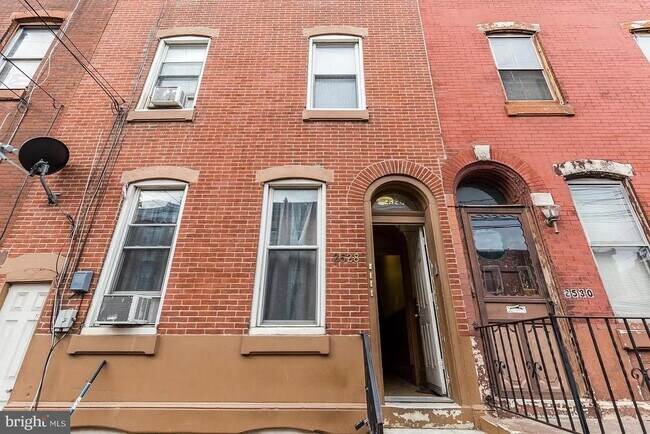 Building Photo - 2528 N 5th St