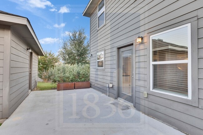 Building Photo - 17901 Malnati Dr