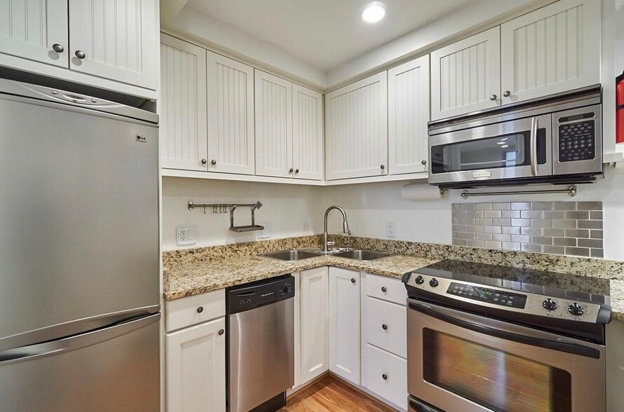 Building Photo - 1314 Massachusetts Ave NW