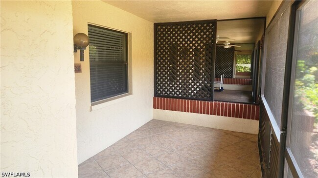 Building Photo - 2074 Pine Isle Ln