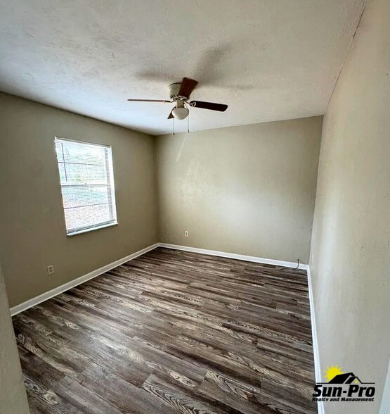 Building Photo - 957 Glenwood St