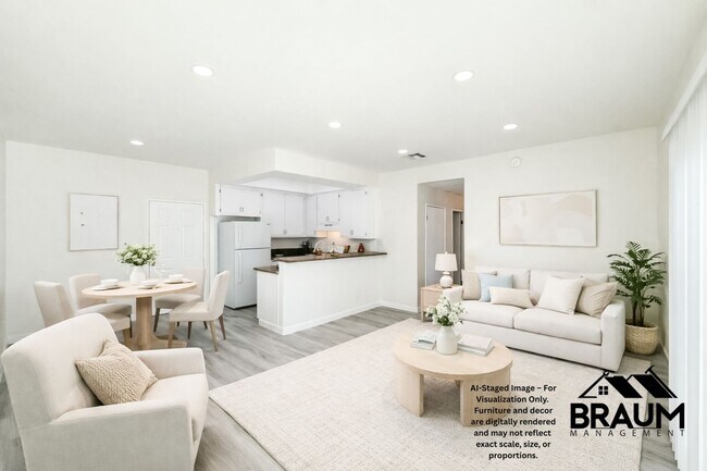 Building Photo - COLLINS