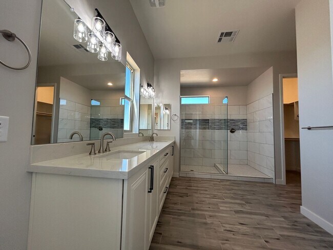 Building Photo - 23175 W Skinner Rd