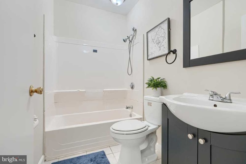 Building Photo - 22 Parkin St