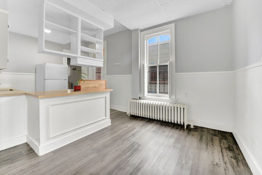 Building Photo - 1 Saint Louis Pl